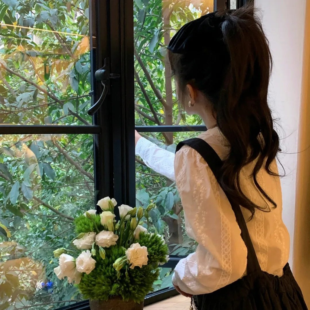 屋顶上的童年时光 在线观看